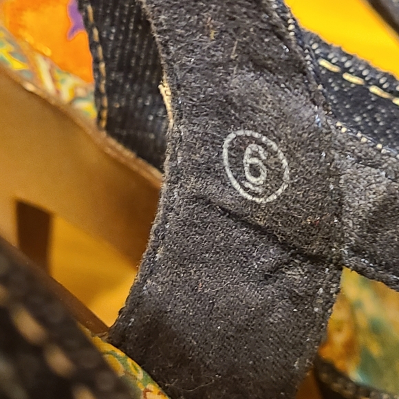 Rocket dog size 6M denim platform  heels - Picture 12 of 13